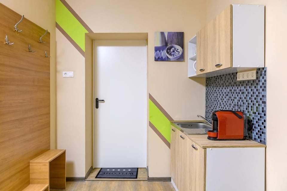Wandorf 125 Apartman Sopron Eksteriør billede