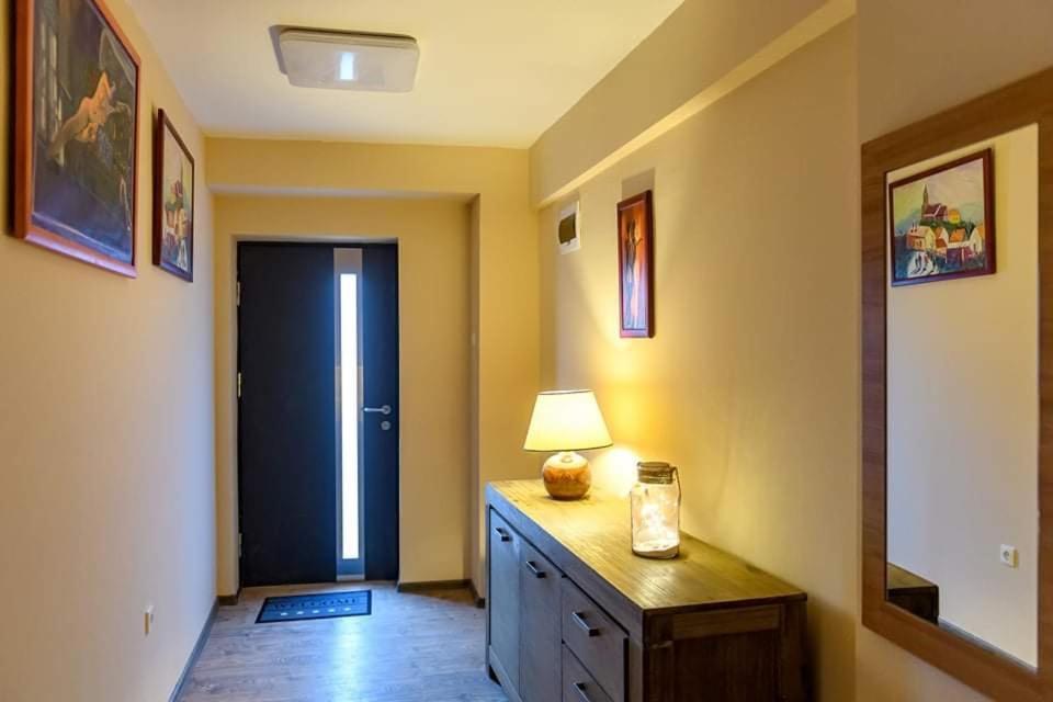 Wandorf 125 Apartman Sopron Eksteriør billede
